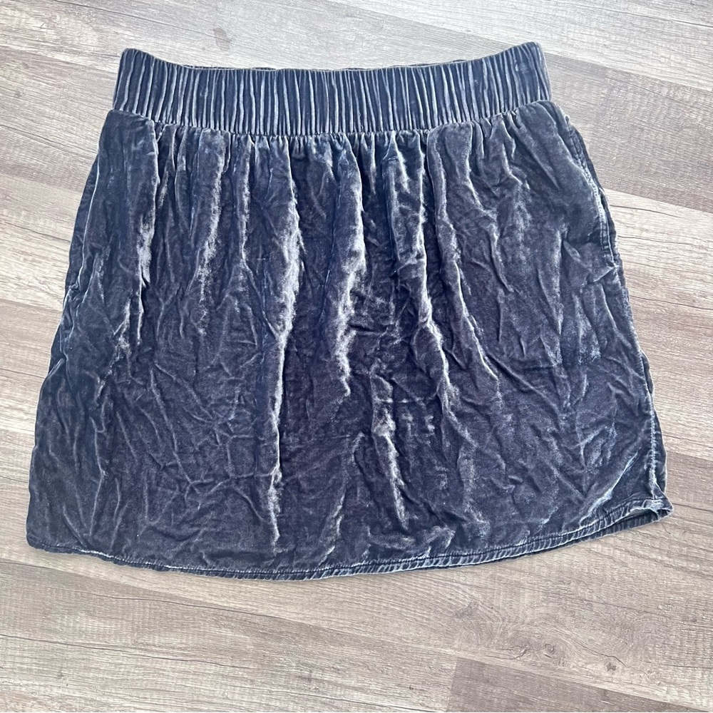 Le‎ Mont St Michel Velvet Mini Skirt with Pockets Size 6/38 Gray